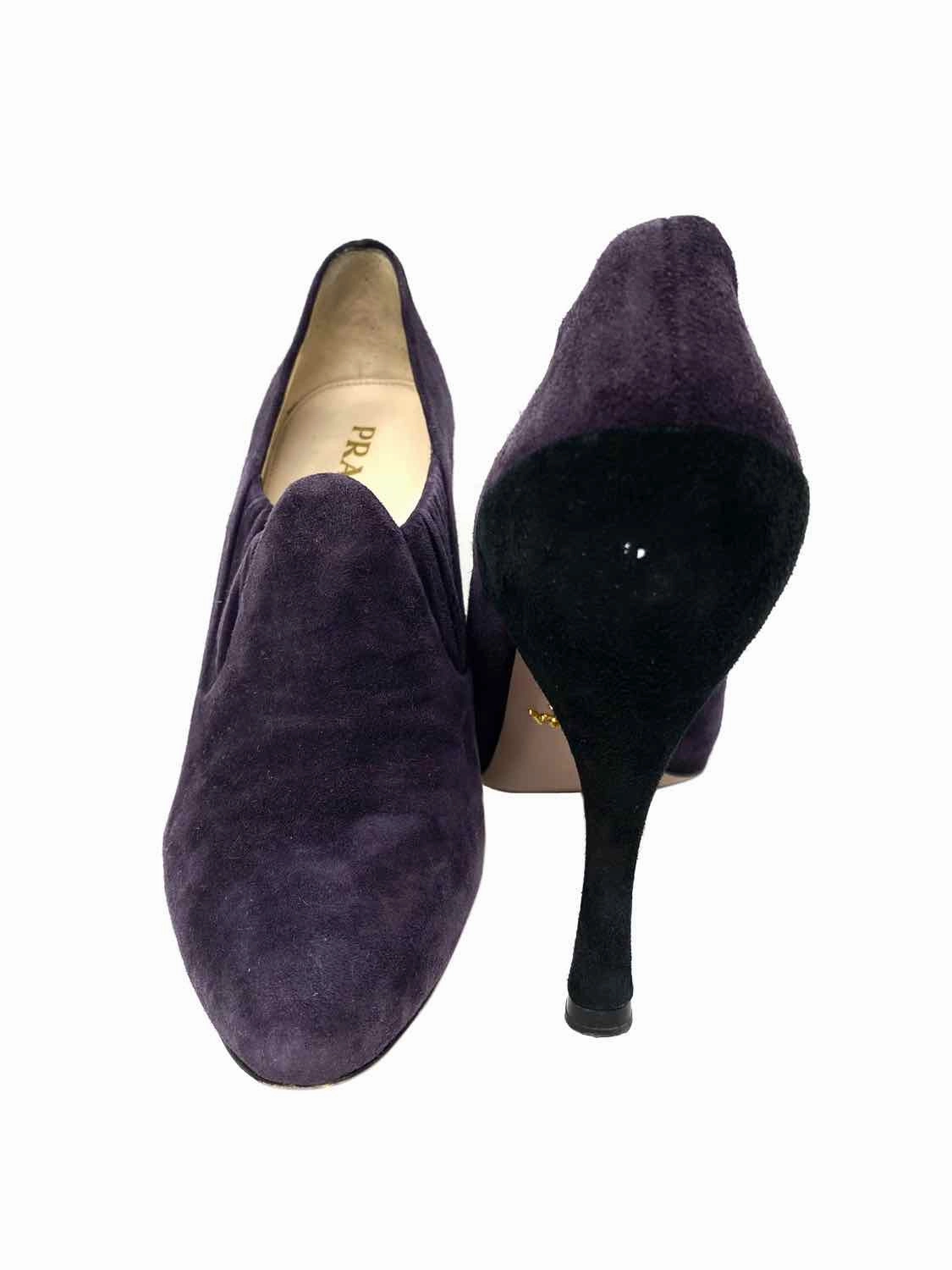 Prada Women's Purple Suede Size 35.5/5.5 Pumps